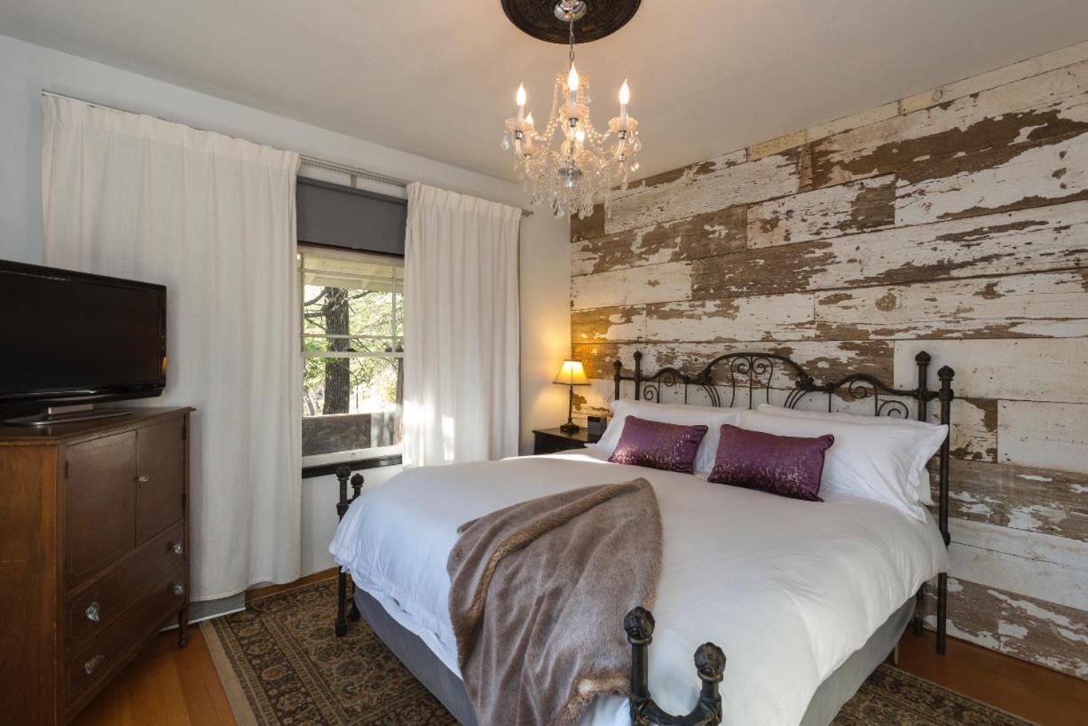 Bed and Breakfast Bed And Barrel At Stonehouse Cellars Clearlake Oaks Esterno foto