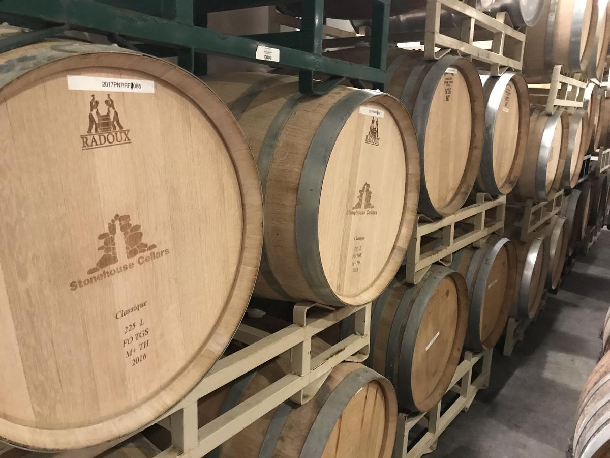 Bed and Breakfast Bed And Barrel At Stonehouse Cellars Clearlake Oaks Esterno foto